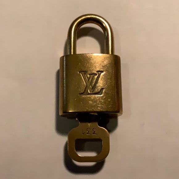 Vintage Louis Vuitton Brass ‘331’ Padlock in Goldtone with Goldtone Key - Picture 1 of 6